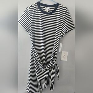 🆕️ DKNY T-Shirt Wrap Around Black & White Dress Size Large